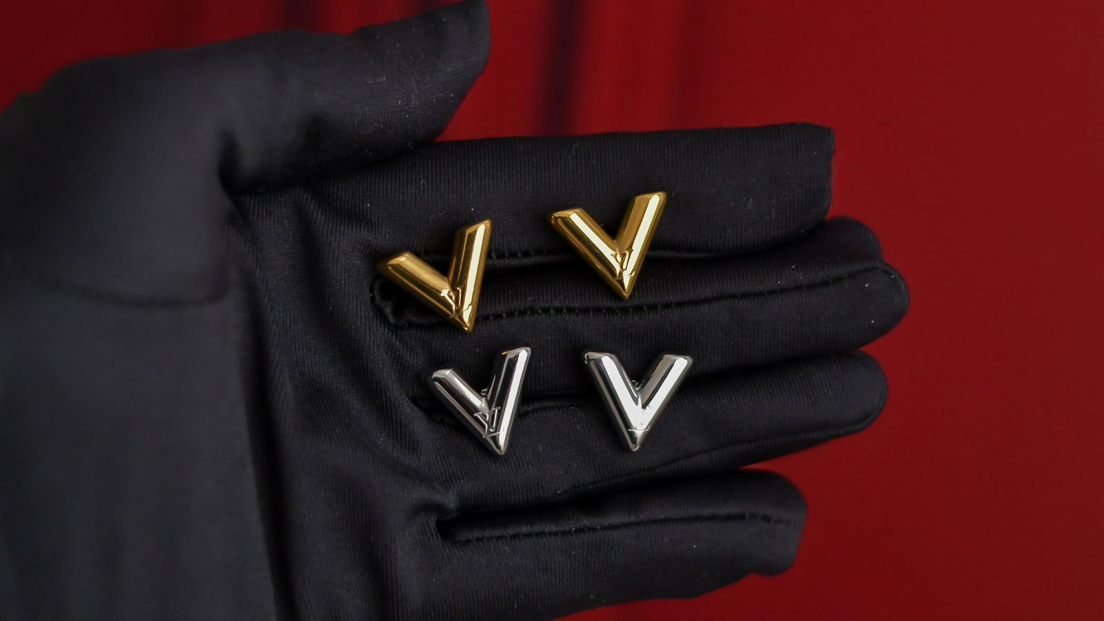 Aretes para el diario