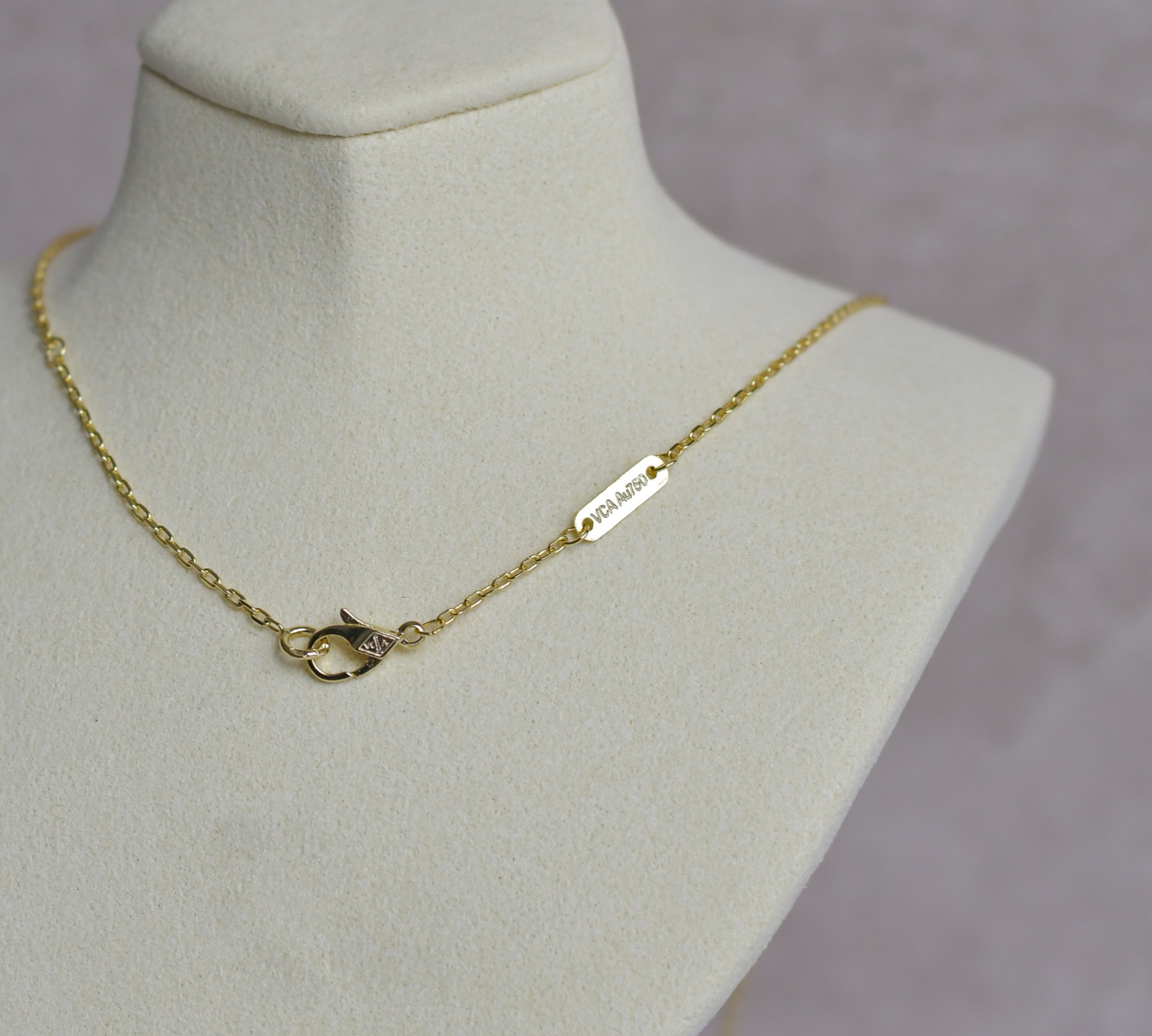 VN CLF Necklace