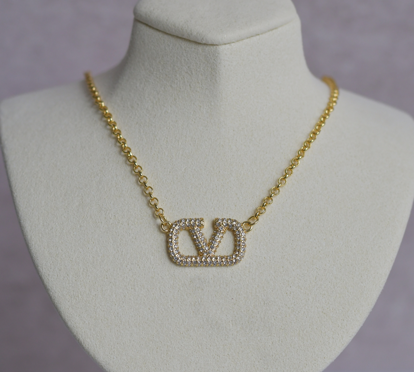 V Necklace