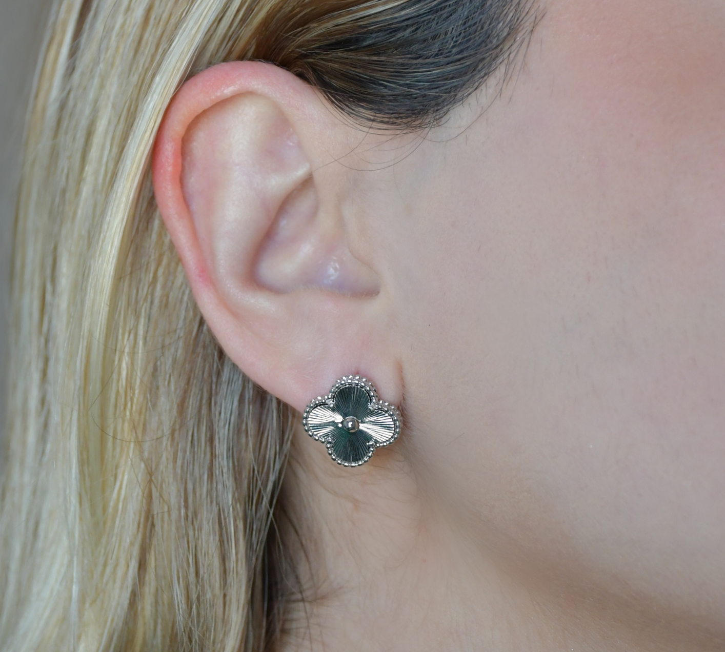 VN CLF Earring
