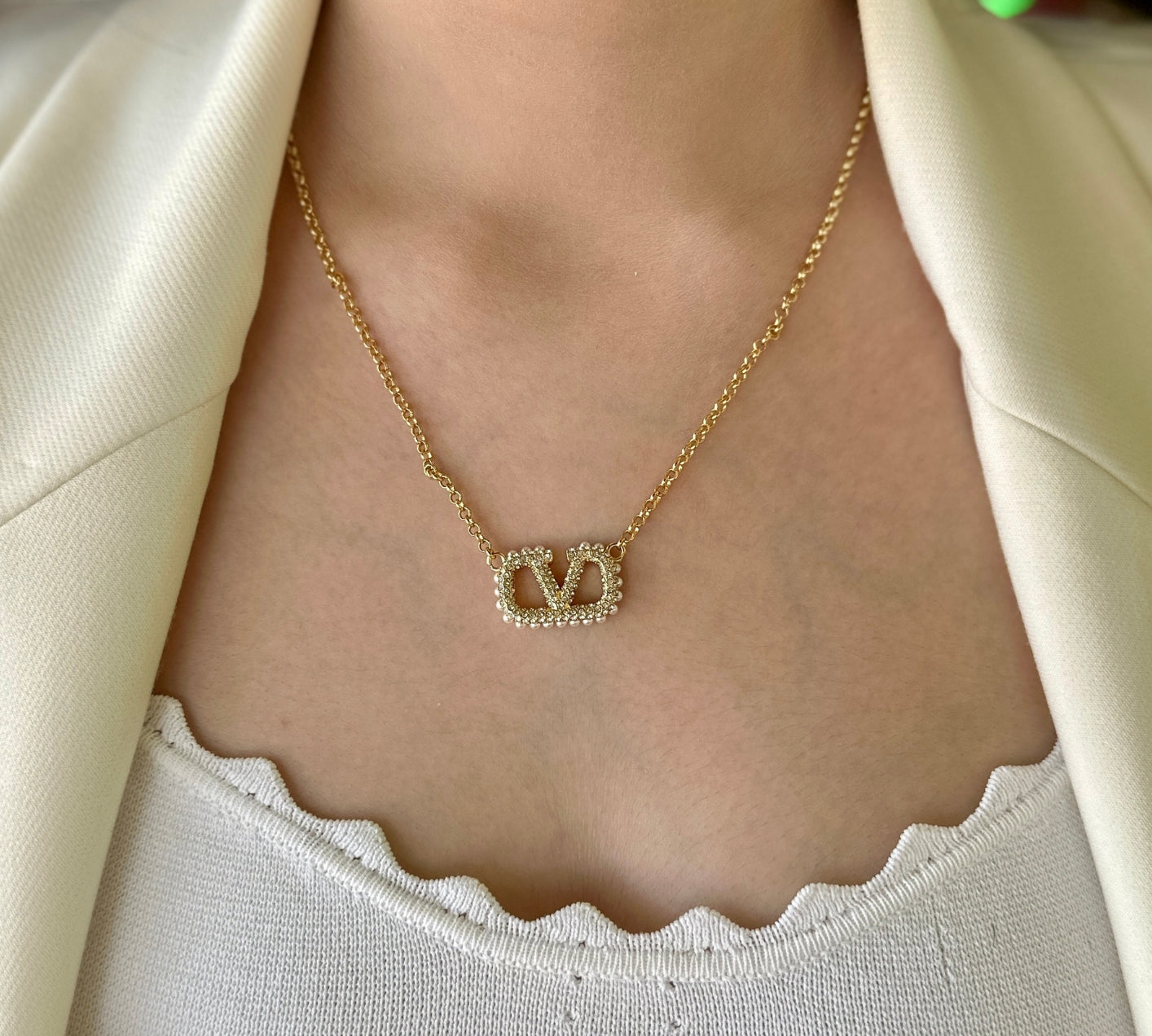 V Necklace